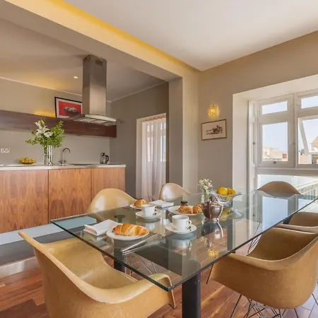 Apartment Stylish With Spectacular Views