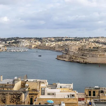 Stylish With Spectacular Views La Valletta